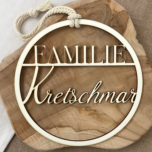 Trockenblumenkranz mit Familienname